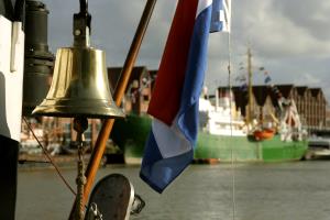 2005-08-04 Leer Traditionschiffertreffen 405-1_90.jpg